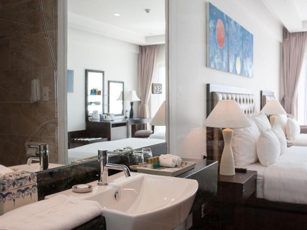 Legendsea Hotel Nha Trang Exterior photo
