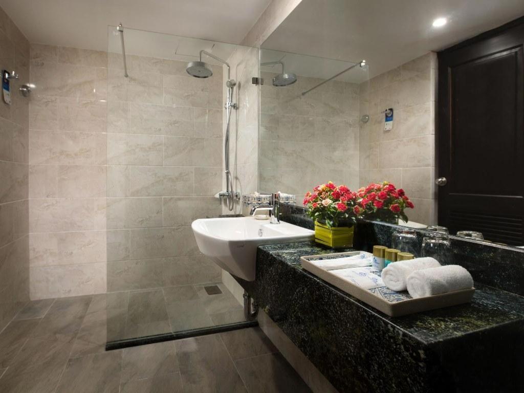 Legendsea Hotel Nha Trang Exterior photo